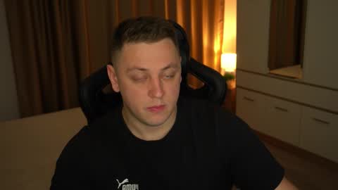 Snapshot of just_top chatting on 09.20.25 David online show from 09.20.25