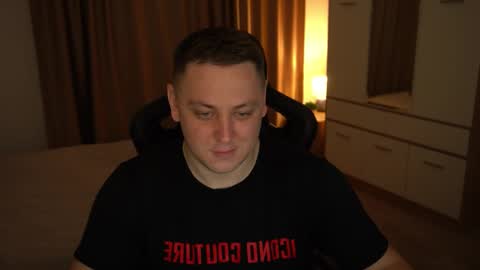 Snapshot of just_top chatting on 10.07.25 David online show from 10.07.25