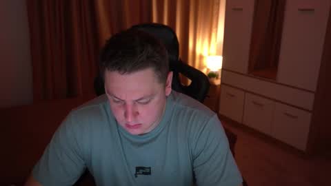 Snapshot of just_top chatting on 10.26.25 David online show from 10.26.25