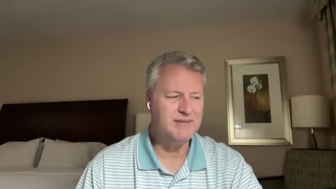 Snapshot of justavoyeurhere chatting on 09.10.25 Michael online show from 09.10.25