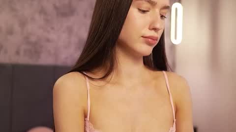 Snapshot of justbarbie_new_ chatting on 10.11.25 Katarina online show from 10.11.25