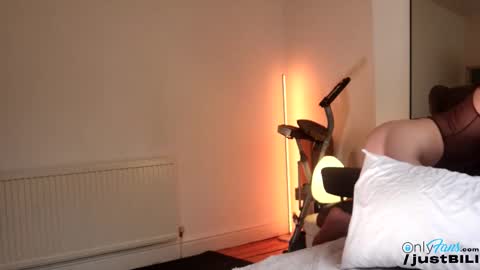 Snapshot of justbecauseiloveit chatting on 10.08.25 Billie B William online show from 10.08.25