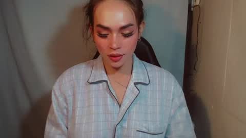 justhewayouare21 online show from 07.21.26