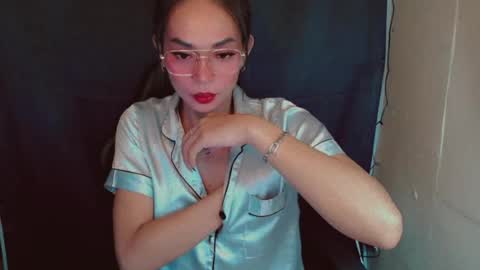 justhewayouare21 online show from 07.24.26