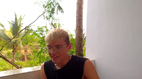 U bf Justin online show from 12.06.24