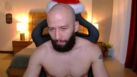 Snapshot of justin_hton chatting on 12.22.25 Justin online show from 12.22.25