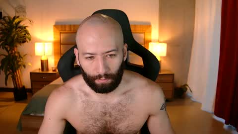 Snapshot of justin_hton chatting on 04.04.26 Justin online show from 04.04.26