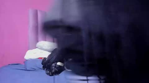 Snapshot of justin_jazmin chatting on 12.24.24 JUSTIN Y JAZMIN online show from 12.24.24