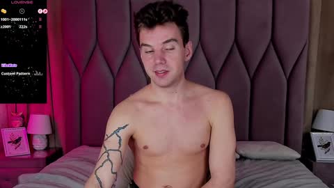 Arthur online show from 02.04.25