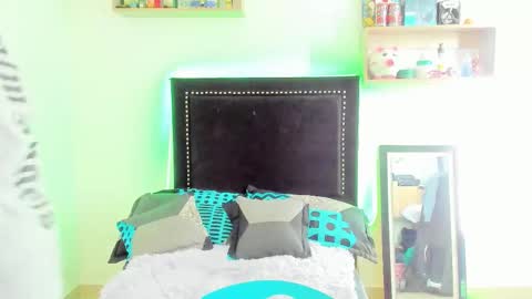 Snapshot of justine_ad chatting on 11.11.25 Justine online show from 11.11.25