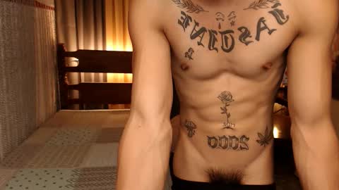 justine_hunk online show from 12.21.24