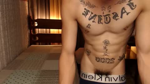 justine_hunk online show from 01.11.25