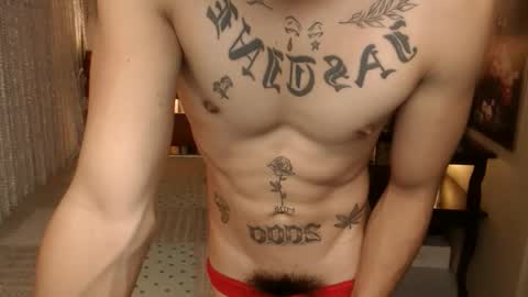 justine_hunk online show from 10.06.25