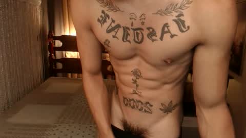 justine_hunk online show from 12.20.25