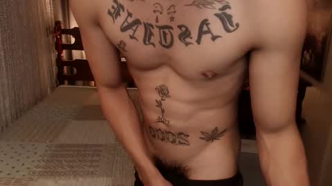justine_hunk online show from 04.20.26