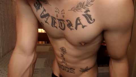 justine_hunk online show from 04.23.26