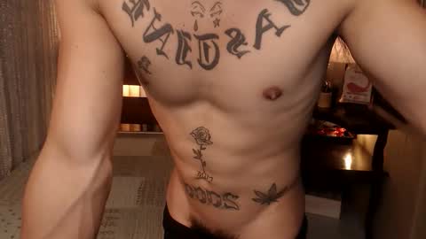 justine_hunk online show from 04.25.26