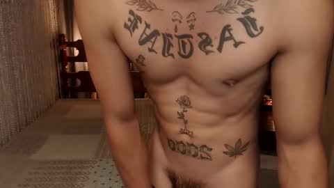 Snapshot of justine_hunk chatting on 05.15.26 justine_hunk online show from 05.15.26