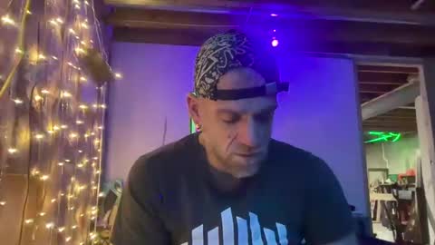 Snapshot of justinmoore1987 chatting on 12.11.24 justinmoore1987 online show from 12.11.24