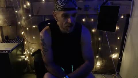 Snapshot of justinmoore1987 chatting on 01.18.25 justinmoore1987 online show from 01.18.25