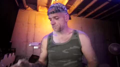 Snapshot of justinmoore1987 chatting on 11.01.25 justinmoore1987 online show from 11.01.25