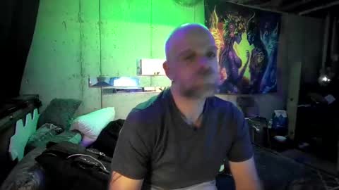 Snapshot of justinmoore1987 chatting on 11.21.25 justinmoore1987 online show from 11.21.25