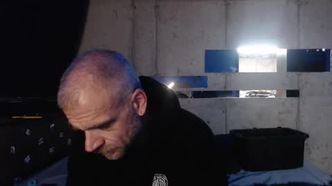 justinmoore1987 online show from 12.22.25