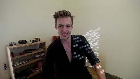 Snapshot of justinnordick chatting on 08.03.26 Hologram Guy online show from 08.03.26