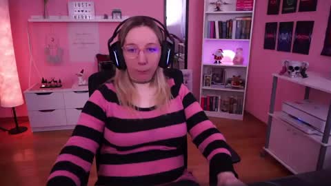 Snapshot of justkerryx chatting on 12.04.24 Kerry online show from 12.04.24