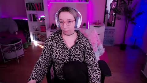 Snapshot of justkerryx chatting on 02.04.25 Kerry online show from 02.04.25