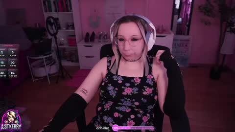 Snapshot of justkerryx chatting on 03.11.25 Kerry online show from 03.11.25