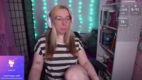 Snapshot of justkerryx chatting on 10.13.25 Kerry online show from 10.13.25