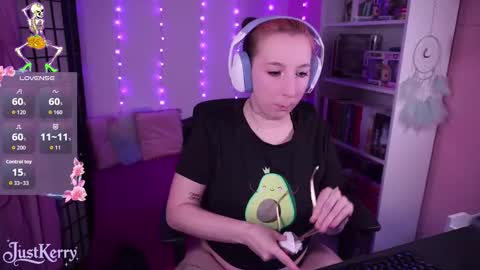 Snapshot of justkerryx chatting on 10.26.25 Kerry online show from 10.26.25