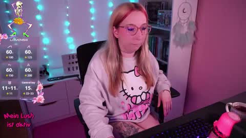 Snapshot of justkerryx chatting on 10.28.25 Kerry online show from 10.28.25