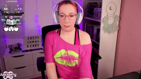 Snapshot of justkerryx chatting on 11.14.25 Kerry online show from 11.14.25