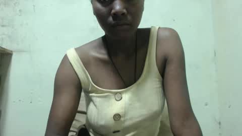 Snapshot of justlhot chatting on 11.17.25 Justlhot online show from 11.17.25