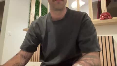 Snapshot of justmeandyou00 chatting on 02.27.25 justmeandyou00 online show from 02.27.25