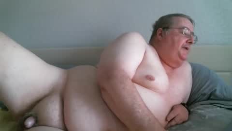 Snapshot of justmedm64 chatting on 02.04.25 justmedm64 online show from 02.04.25