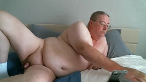 Snapshot of justmedm64 chatting on 09.29.25 justmedm64 online show from 09.29.25