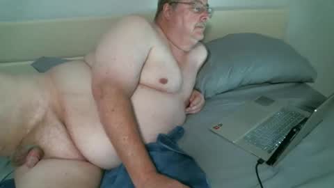 Snapshot of justmedm64 chatting on 11.22.25 justmedm64 online show from 11.22.25