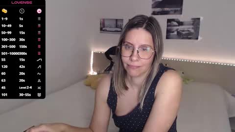 Julie online show from 11.14.25