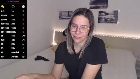 Julie online show from 11.15.25