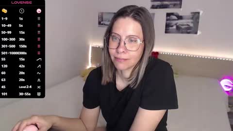 Julie online show from 04.23.26