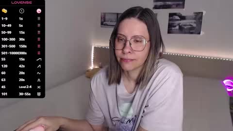 Julie online show from 05.02.26
