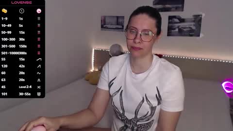 Julie online show from 05.07.26