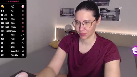 Julie online show from 05.10.26