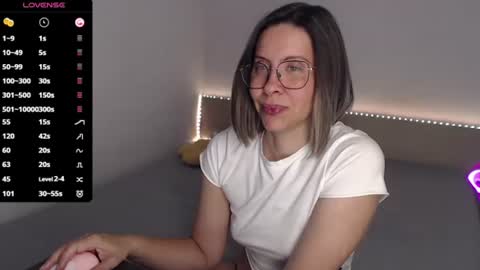 Julie online show from 07.07.26