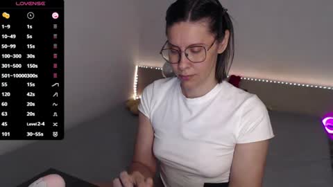 Julie online show from 07.09.26
