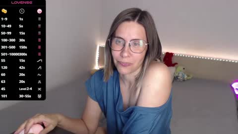 Julie online show from 07.10.26