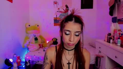 Snapshot of justmia_ chatting on 01.09.25 Mia online show from 01.09.25